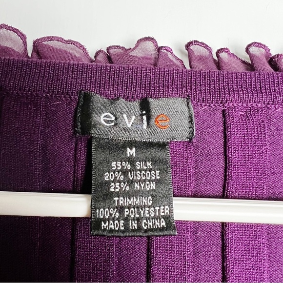 Evie - Purple Ribbed Long Sleeve Too with Flower Collar Detail - Sz. M - Picture 4 of 8